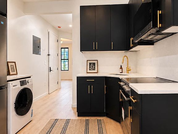 5th image of 74 Utica Ave #2
