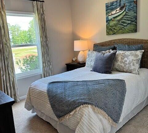 3rd image of 1000 Carolina Way