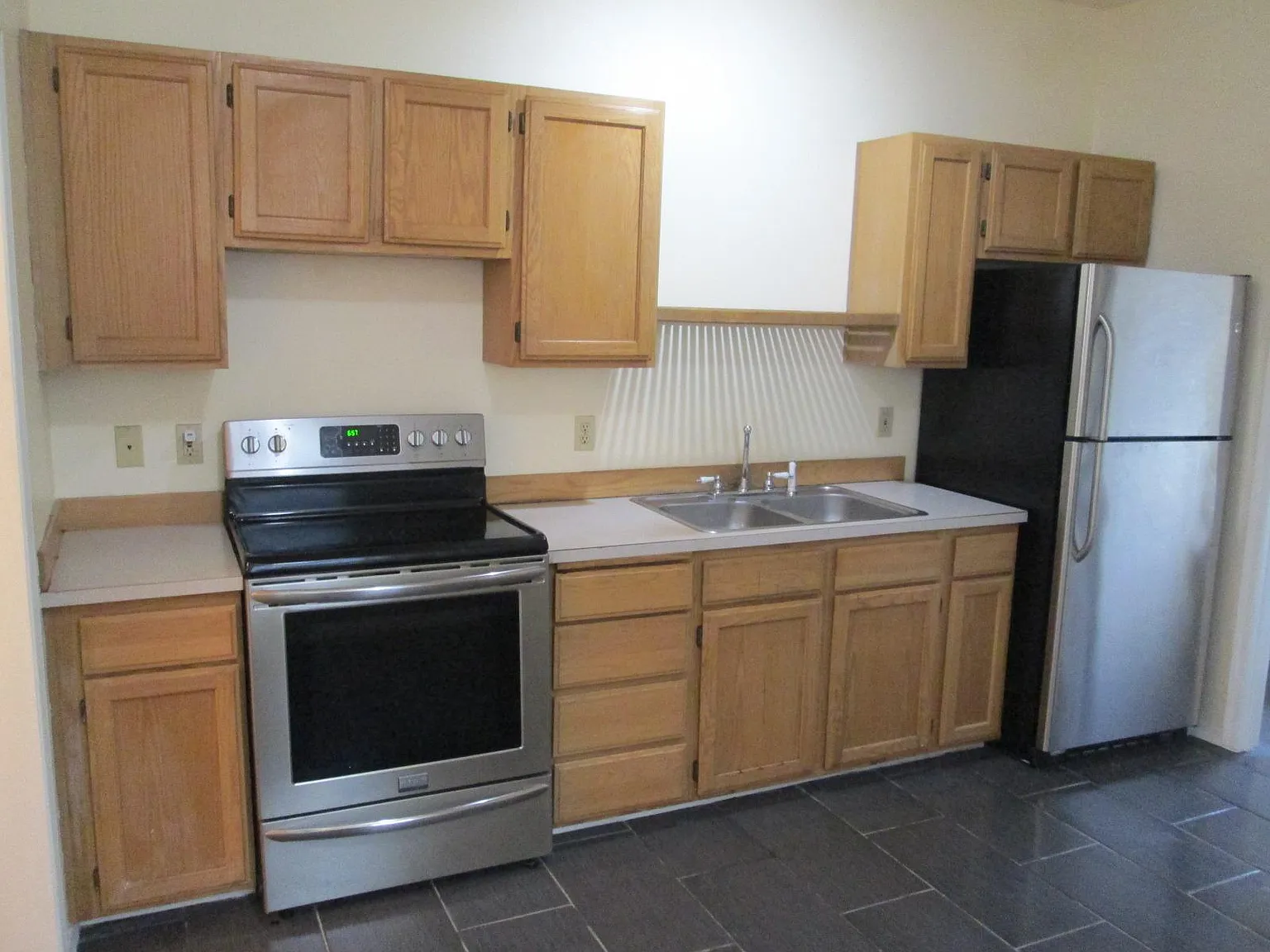 1 bed, 550 sqft, $1,150 — Photo 1