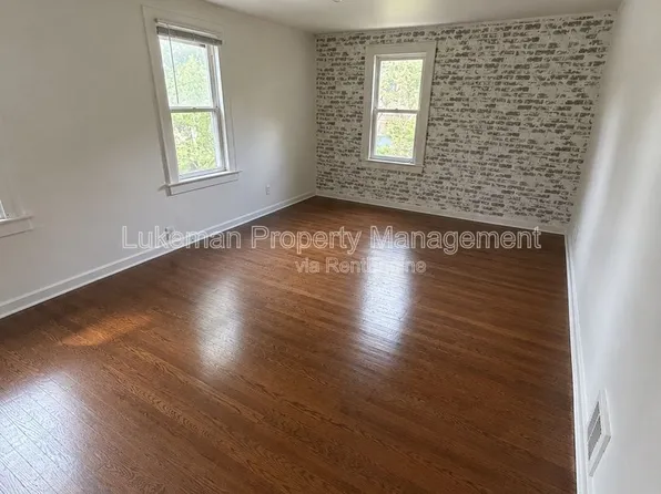 3013 Portage St #2, Kalamazoo, MI 49001