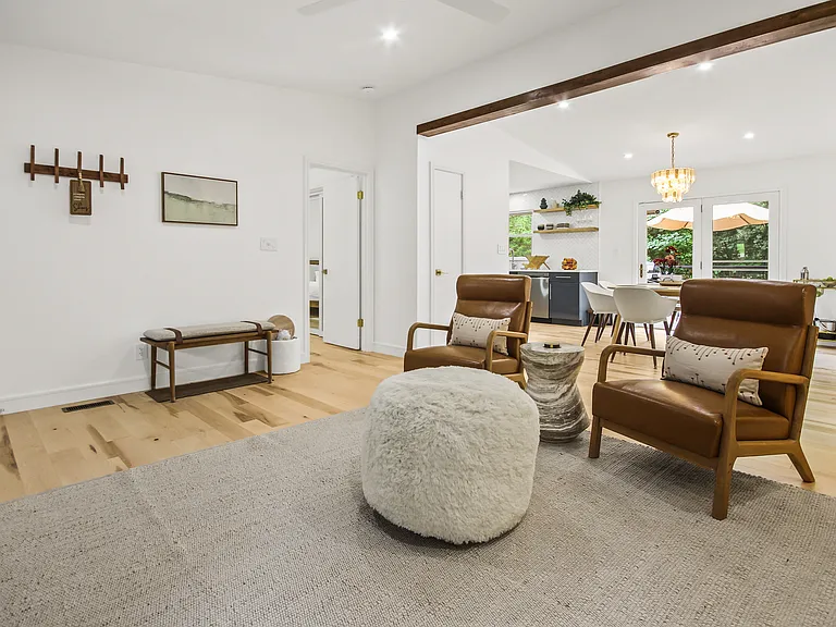506 Holland Rd — Photo 9