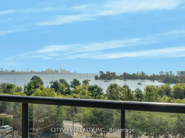 110 Marine Parade Dr #304, Toronto, ON M8V 0B6