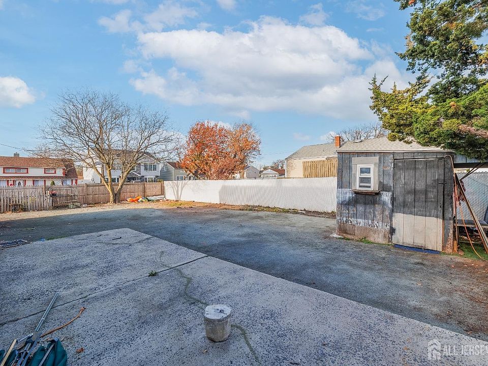 2nd image of 46 S Harrison Ave