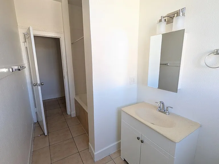 2801 San Marino St #12 — Photo 11