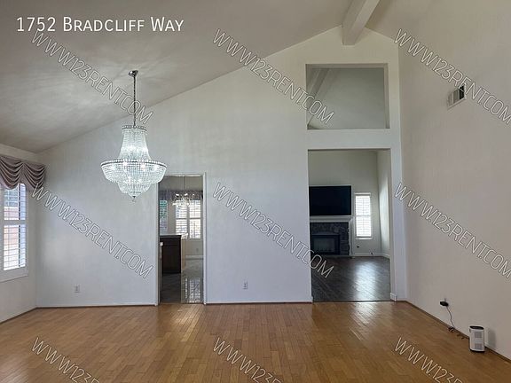 4th image of 1752 Bradcliff Way