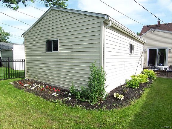 4th image of 332 McKinley Ave