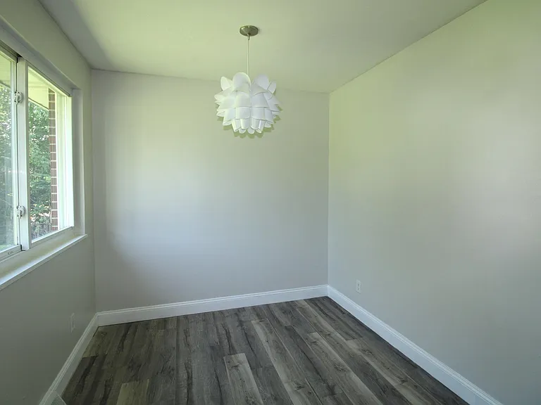 3350 Sunnyside Dr — Photo 4