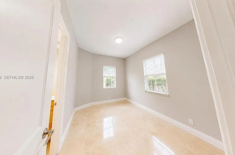 5751 SW 59th P #P — Photo 21