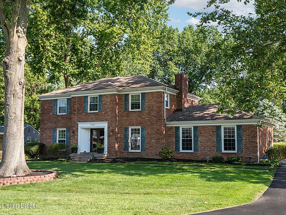 3rd image of 11105 Kinnaird Ct
