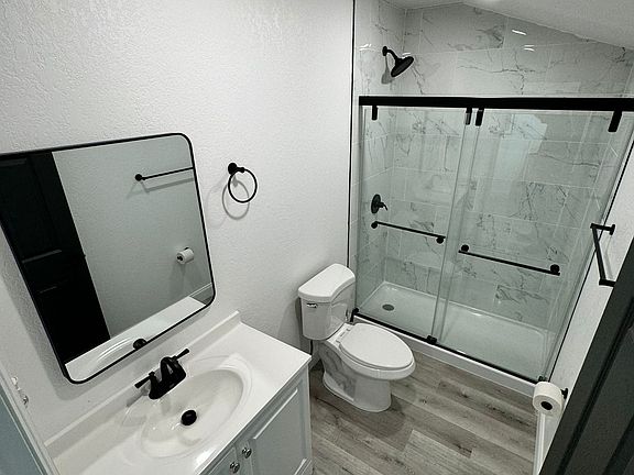 4th image of 732 W Daughtery Rd #2
