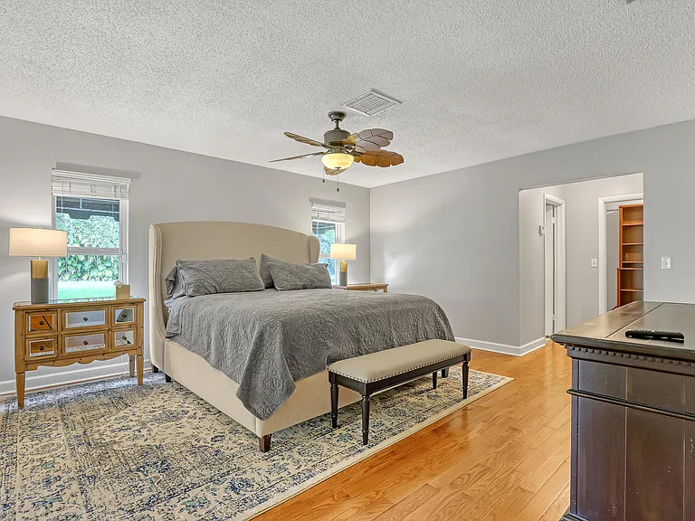 10780 Anderson Ln — Photo 27