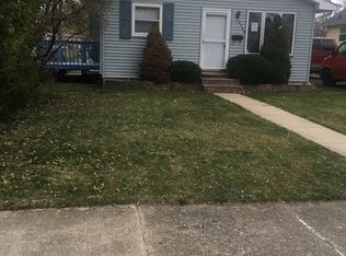2920 Gabriel Ave, Zion, IL 60099