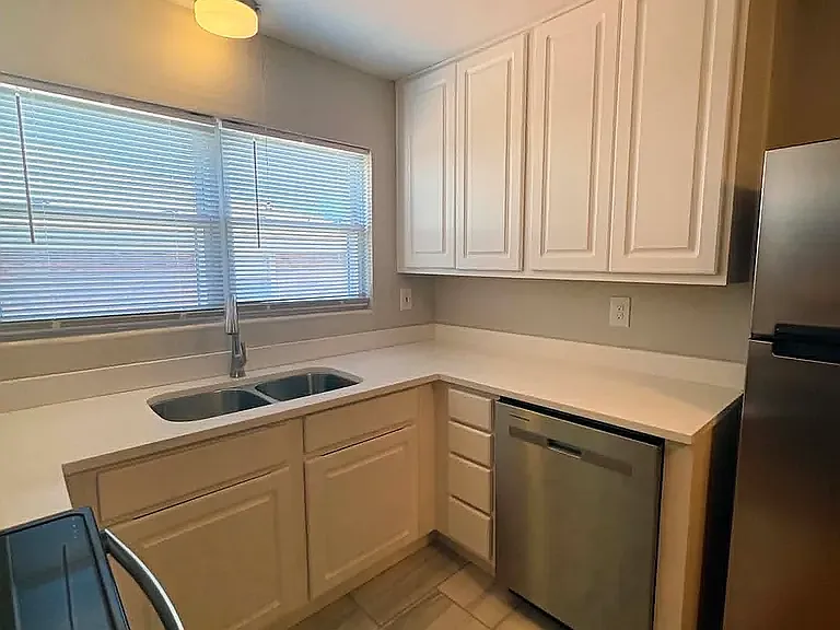 3815 Nanz Ave — Photo 21