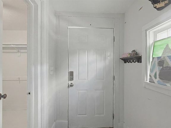 5th image of 2728-2730 E 4th St