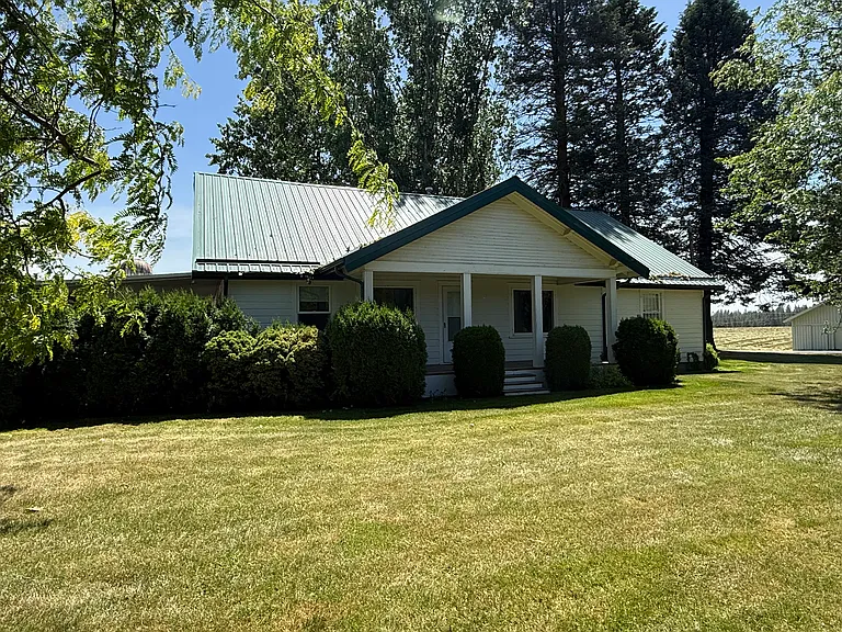 E Mount Spokane Park Dr — Photo 5