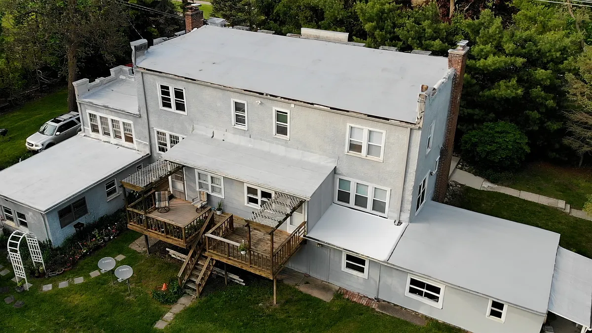 Building Photo - 5648 Whittaker Rd #1