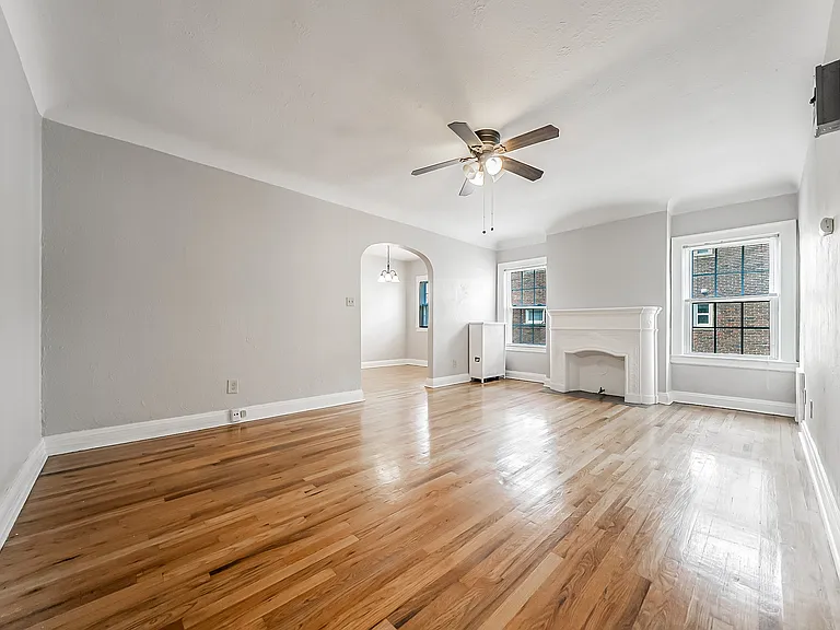Lewis Manor Apartments — Photo 37