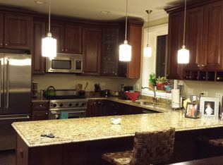 2444 W Diversey Ave APT 3E, Chicago, IL 60647