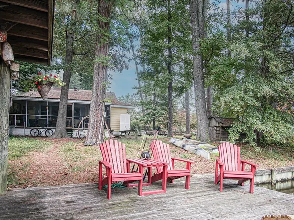 7250 Canal St, Lanexa, VA 23089