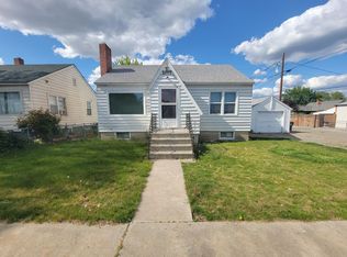 1017 W Yakima St, Pasco, WA 99301