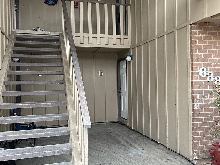 638 32nd Ave SE #5 — Photo 5