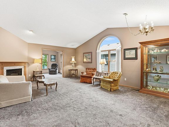 3rd image of 739 Echo Shores Ct