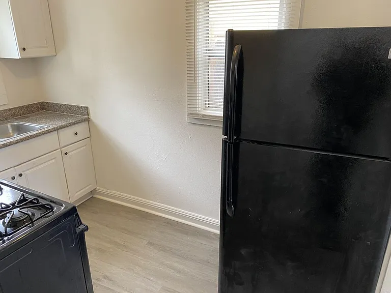 Charming 2 Bedroom, 1 Bathroom Unit in Vallejo! — Photo 7