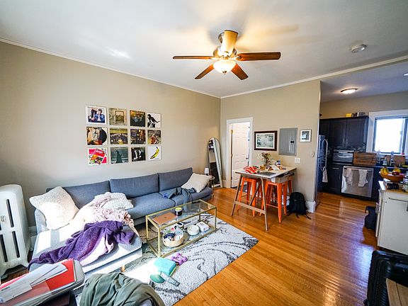 4th image of 39 Bay State Rd #5