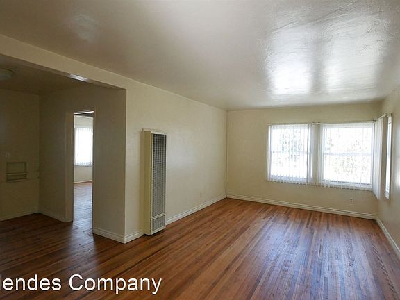 4th image of 2151 Chatsworth Blvd APT 9