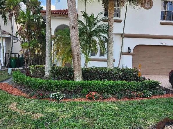 12410 SW 1st Street, Plantation, FL 33325