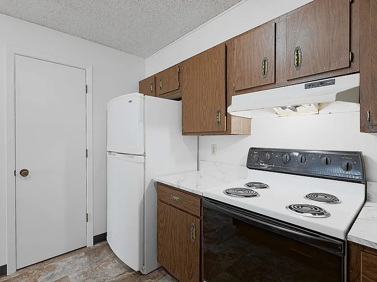 945 S 12th St #6 — Photo 8