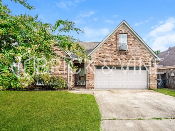 45 Camellia Ln