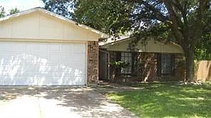 8002 Knightwood Forest Dr