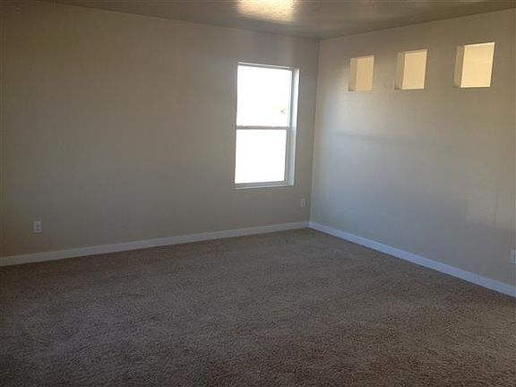 4th image of 18 S Lemhi Dr