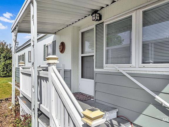3rd image of 5733 N Fairfax Ln