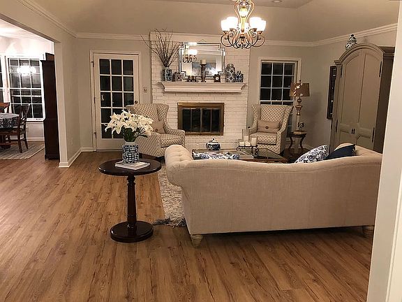 4th image of 206 E Nolley Dr