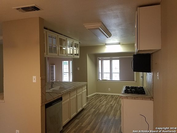 2nd image of 3842 Gayle Ave