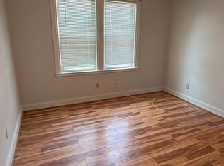 18 & 20 Euclid Ave #E, Buffalo, NY 14211