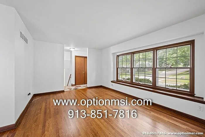9401 Outlook Dr — Photo 16