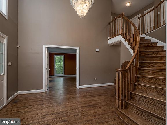 5th image of 5421 Wemberly Dr