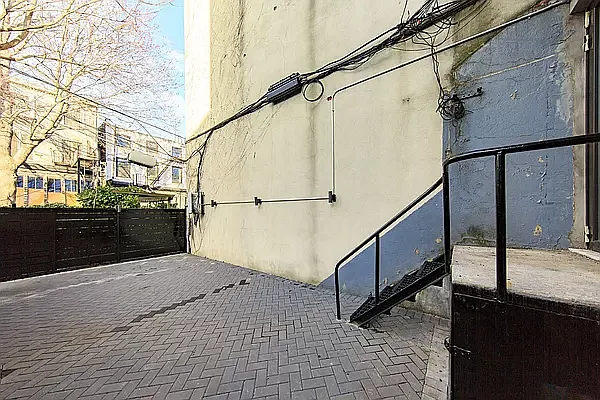 Rented by Avenues Real Estate | media 26