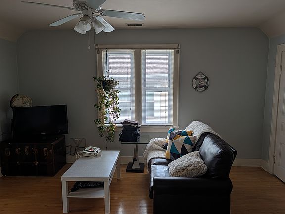 3rd image of 517 E Burleigh St #A