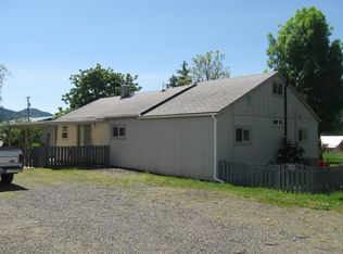 1390 N Old Pacific Hwy, Myrtle Creek, OR 97457