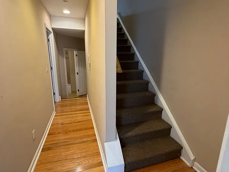 1725 W Berks St — Photo 11