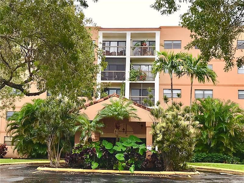 1st image of 701 NW 19th St APT 505