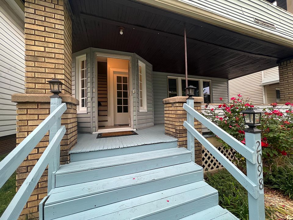 2098 Clarence Ave, Lakewood, OH 44107 Zillow