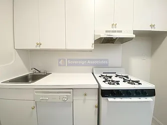 Rented by Sovereign Realty NYC
