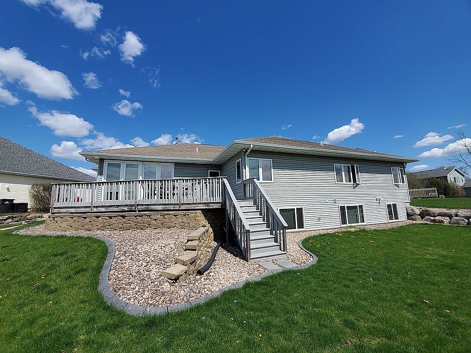 2nd image of 1101 Heritage Ct