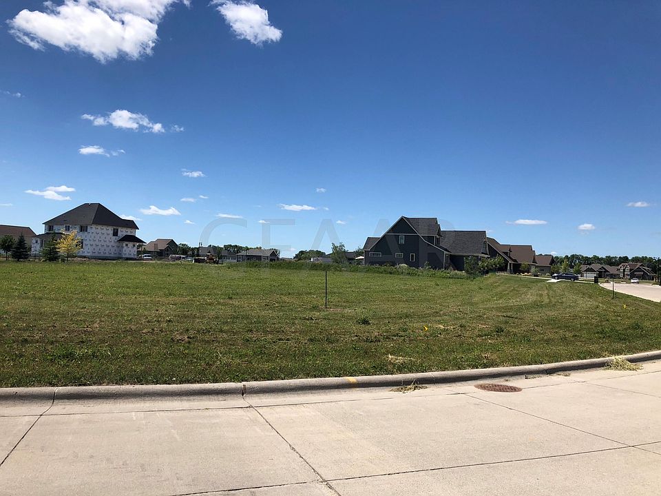 2nd image of 440 Desiree Dr