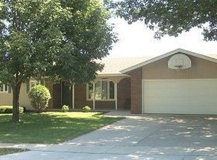 818 N 24th St, Denison, IA 51442